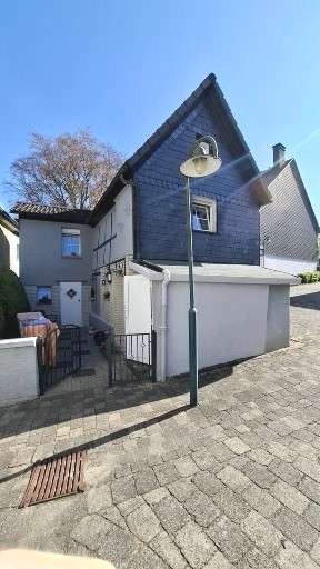Charmantes 3-Zimmer-Haus mit Garage in zentraler Lage von Breckerfeld